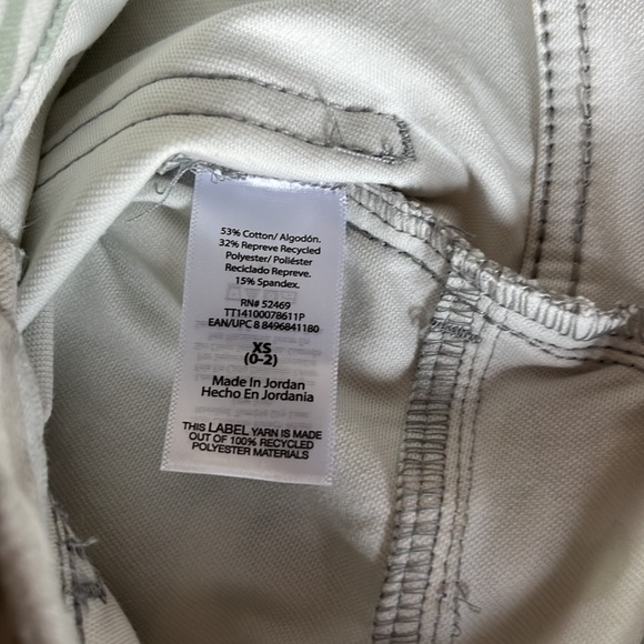 TT High Rise Stretch Fitted Gray Camo Jegging Size XS (0-2) - Picture 10 of 11